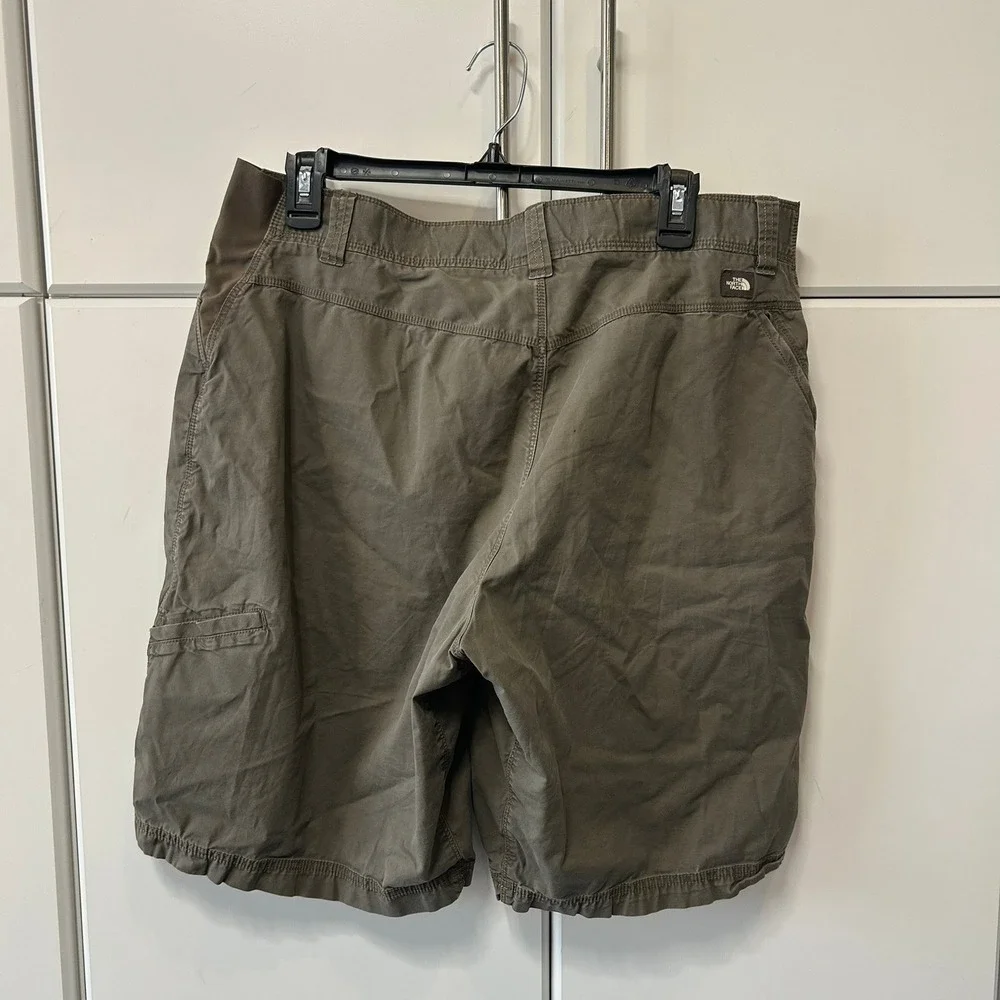 The North Face Mens Hiking Shorts Olive Green Stretch Waist L Large T325/T725